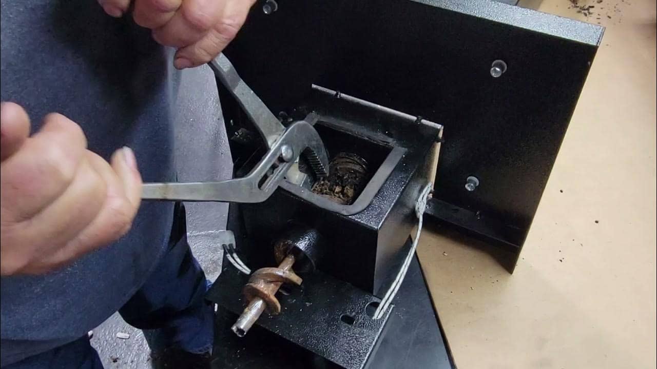 clearing an auger jam